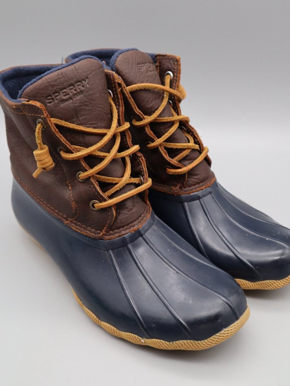 Sperry Saltwater Lace-up Duck Boots Leather Brown & Navy Sz 9 Coastal Preppy